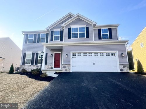 7 Long Bend Dr, CARLISLE, PA, 17015-8010 | Card Image