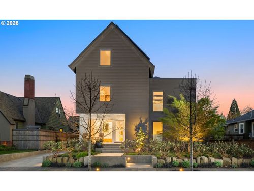 3576 Ne Bryce St, Portland, OR, 97212-1855 | Card Image