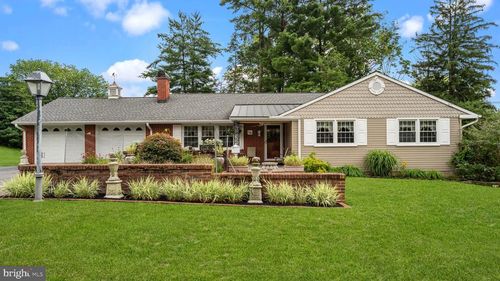 14 Farm Rd, EWING, NJ, 08638-1412 | Card Image