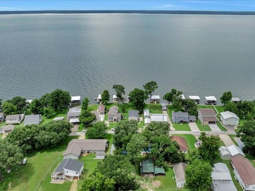 683 Water View Dr, Livingston, TX, 77351-5262 | Card Image