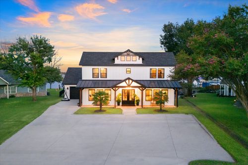 2015 Island Cir, Tool, TX, 75143-1201 | Card Image