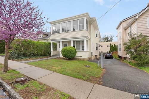 6 Jefferson Ave, Maplewood, NJ, 07040-1379 | Card Image