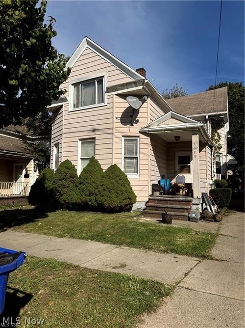 3799 E 54th St, Cleveland, OH, 44105-3319 | Card Image