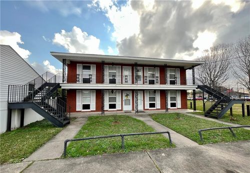 c-222 W Morales St, Chalmette, LA, 70043-3172 | Card Image