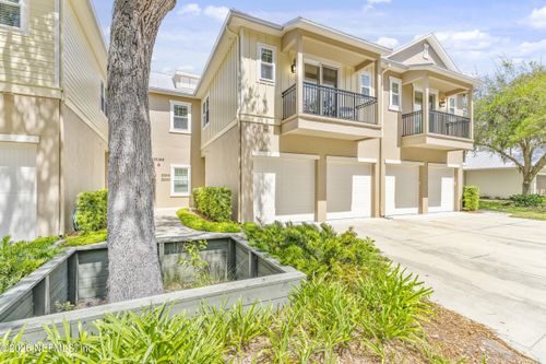 2206-95068 Summerwoods Cir, Fernandina Beach, FL, 32034-5698 | Card Image