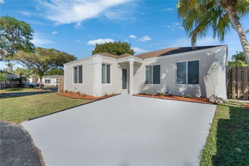 9826-9826 Sw 222nd Ter, Cutler Bay, FL, 33190-1521 | Card Image
