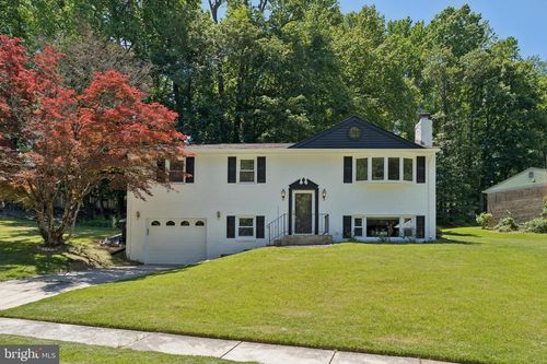 4801 Woodford Ln, UPPER MARLBORO, MD, 20772-2756 | Card Image