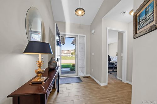 47302 Joanne Smith Ln, Chesterfield, MI, 48051-3304 | Card Image