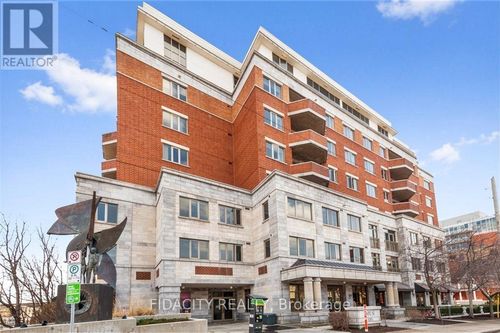 302-320 Mcleod St, Ottawa, ON, K2P1A3 | Card Image