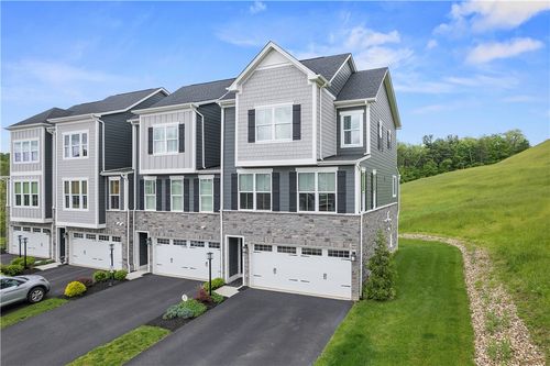 606 Spruce Ln, Canonsburg, PA, 15317-2452 | Card Image