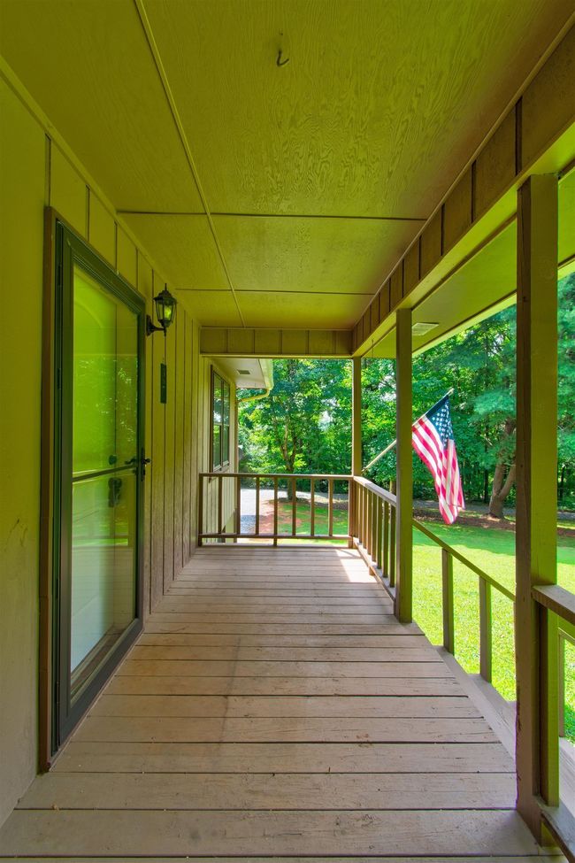 321 Brownview Rd, House other with 3 bedrooms, 2 bathrooms and 1 parking in Clarkesville GA | Image 5