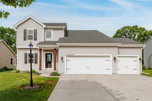 W206N16377 Marshland Drive, Jackson, WI, 53037 | Card Image