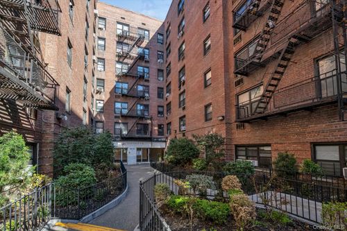 apt-613-132-35 Sanford Ave, Flushing, NY, 11355-4361 | Card Image