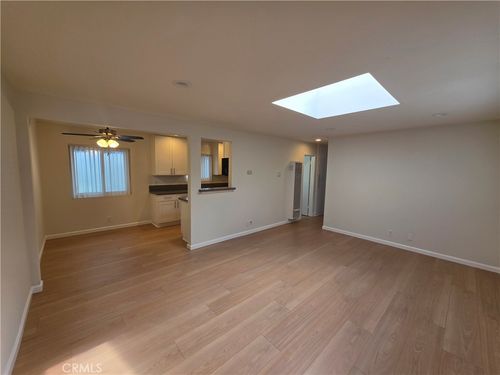 b-620 Geneva, Huntington Beach, CA, 92648 | Card Image