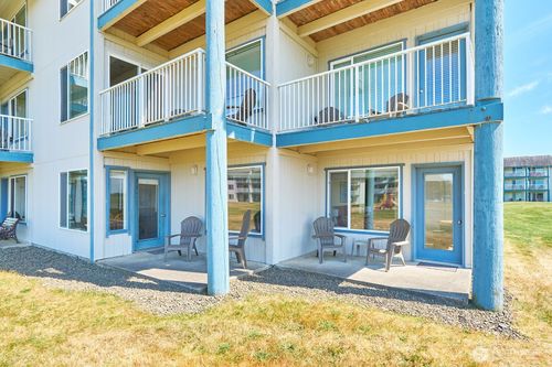 2012-210 26th St Nw, Long Beach, WA, 98631-5221 | Card Image
