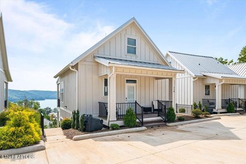 b-118 E Harbor View Ln, La Follette, TN, 37766-2409 | Card Image