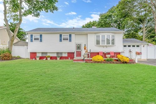 2707 Gull Avenue, Medford, NY, 11763 | Card Image