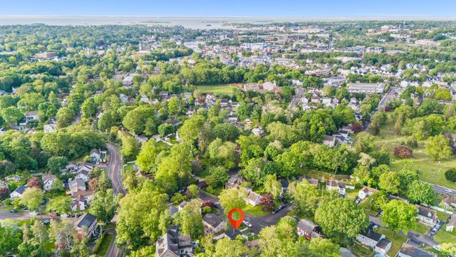 4 Buttonball Trl, House other with 3 bedrooms, 2 bathrooms and null parking in Norwalk CT | Image 27