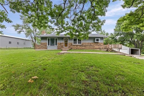 20875 251st St, Tonganoxie, KS, 66086-3117 | Card Image
