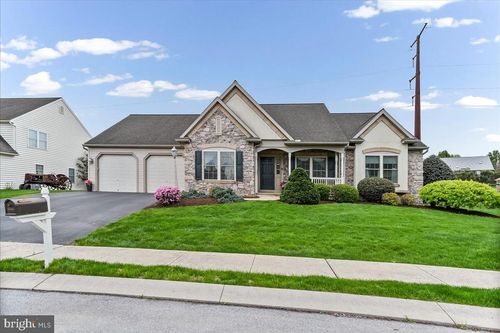 1424 Martin St, EAST EARL, PA, 17519-9270 | Card Image