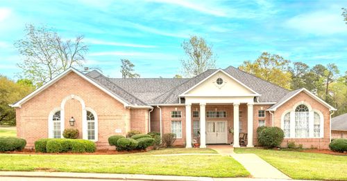 745 Southern Trace Pkwy, Shreveport, LA, 71106-9332 | Card Image