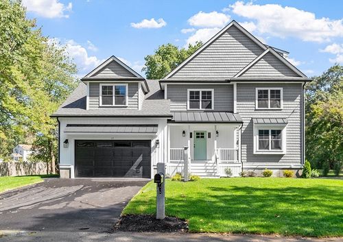 27 Brand Ave, Wilmington, MA, 01887-2076 | Card Image