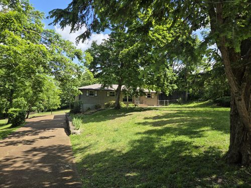 608 Burgundy Dr, Madison, TN, 37115-3502 | Card Image