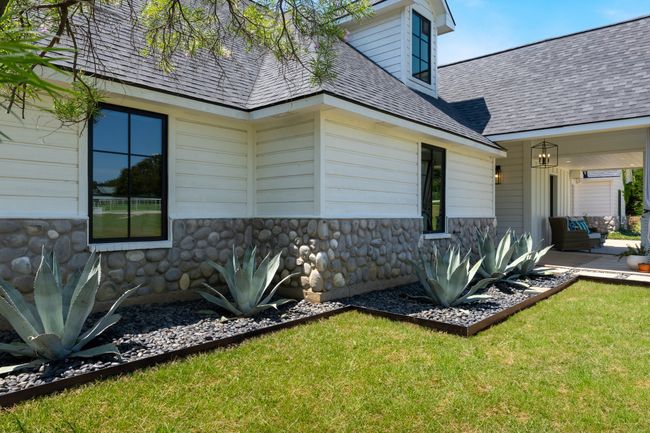 1901 Spring Mountain Rd, House other with 4 bedrooms, 4 bathrooms and null parking in Cross Roads TX | Image 40