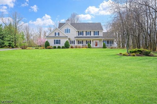17 Mullen Ln, Lafayette, NJ, 07848-4401 | Card Image