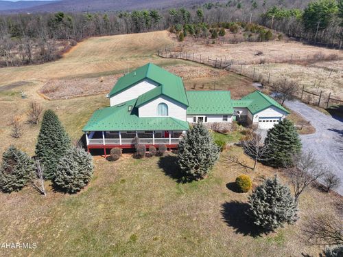 318 Tannery Rd, Breezewood, PA, 15533-7906 | Card Image