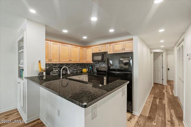 720 N Hampton Ct, Condo with 1 bedrooms, 2 bathrooms and null parking in Fripp Island SC | Image 13