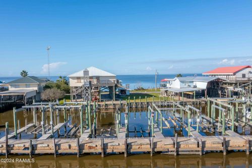 234 Beacon Ln, Cypremort Point, LA, 70538-7804 | Card Image