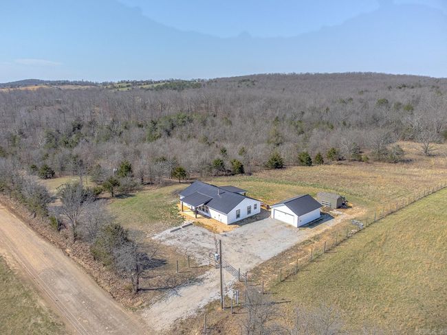 1665 Nc 1600, House other with 3 bedrooms, 2 bathrooms and null parking in Compton AR | Image 38