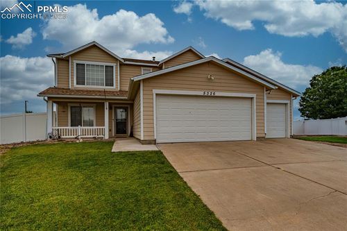 5326 Red Cedar Ct, Pueblo, CO, 81005-5586 | Card Image