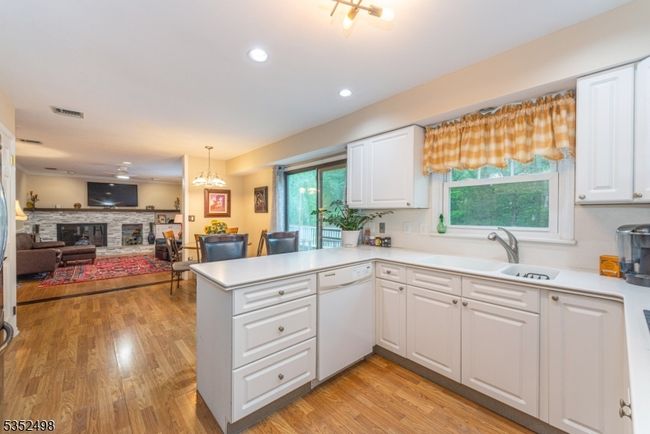 8 Kevin Dr, House other with 4 bedrooms, 2 bathrooms and null parking in Flanders NJ | Image 17