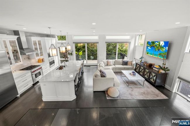 12 Hooks Ln, Condo with 4 bedrooms, 4 bathrooms and null parking in Edgewater NJ | Image 15