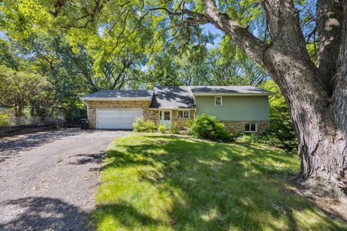 2252 Highway 36 W, Roseville, MN, 55113-3817 | Card Image