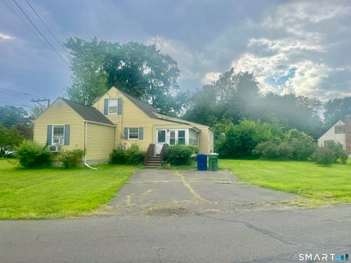 94 Park Avenue, Windsor, CT, 06095 | Card Image