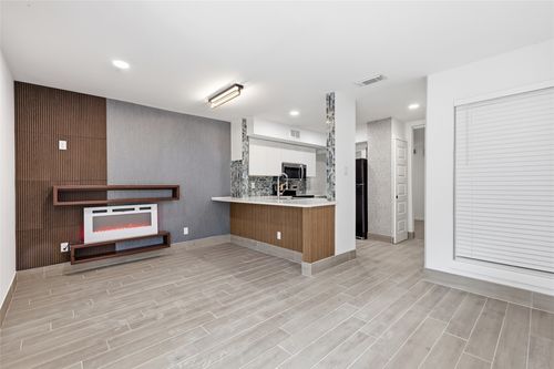 114-9815 Walnut Street, Dallas, TX, 75243 | Card Image