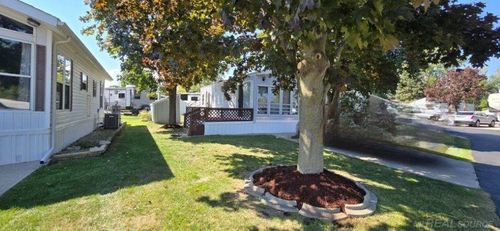 5200 Cambridge Ln, Lexington, MI, 48450-8637 | Card Image