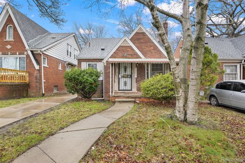 9233 Mckinney St, Detroit, MI, 48224-2530 | Card Image