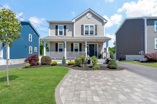 670 Bay St, Fall River, MA, 02724-1434 | Card Image