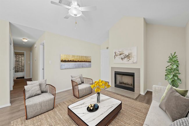 Living room (virtually staged) | Image 4