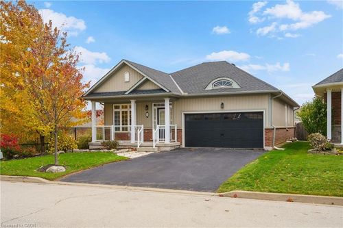 25 Sidare Crt, Grimsby, ON, L3M4E8 | Card Image