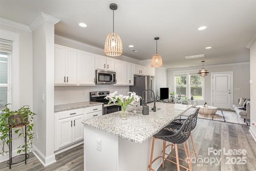 813 Mcarthur Ave, Charlotte, NC, 28206-1827 | Card Image
