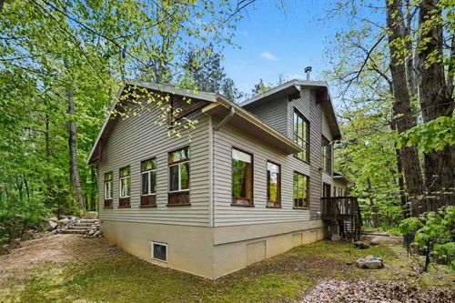 10953 Red Bud Trl, Berrien Springs, MI, 49103-9215 | Card Image