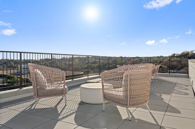 APT-222 - 2500 Longview St, Condo with 2 bedrooms, 2 bathrooms and 2 parking in Austin TX | Image 28