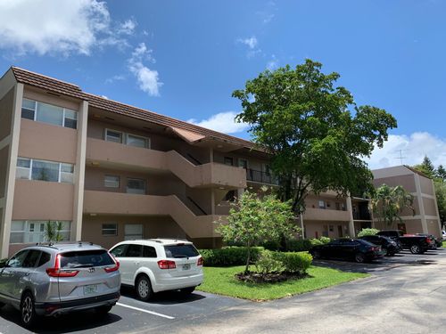 e202-8350 Sands Point Blvd, Tamarac, FL, 33321-3833 | Card Image