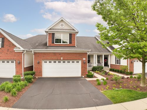1021 Broadmoor Dr, Elgin, IL, 60124-3119 | Card Image