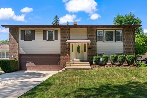 1422 S Robert Dr, Mount Prospect, IL, 60056-4542 | Card Image